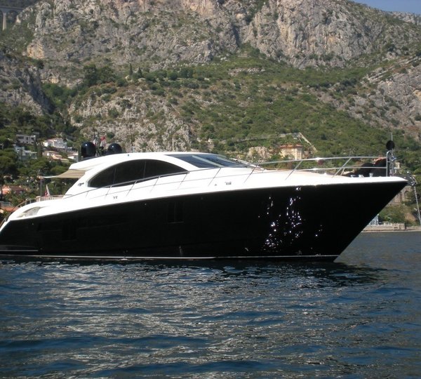 The 23m Yacht CARBON