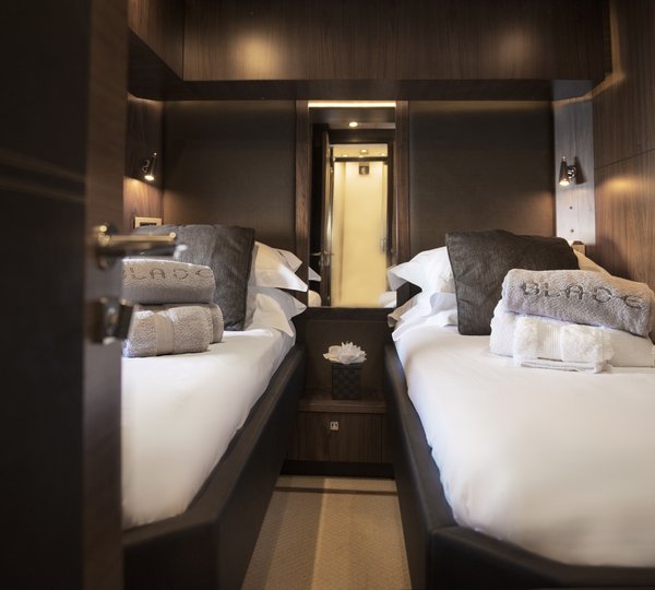 The 28m Yacht BLADE 6