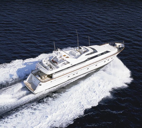 The 30m Yacht AK