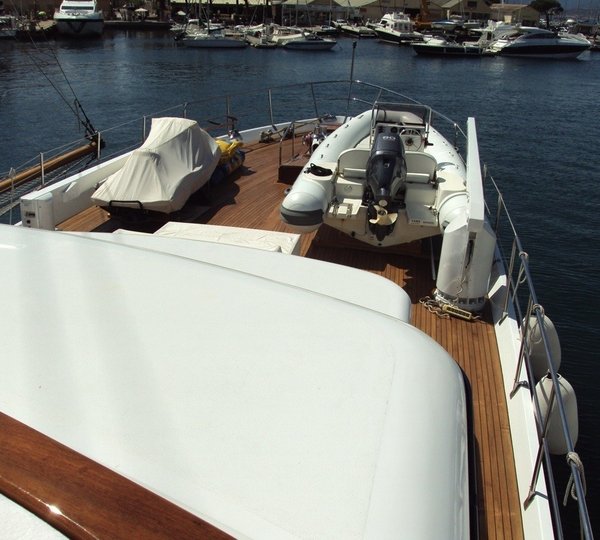 The 30m Yacht CHANTELLA
