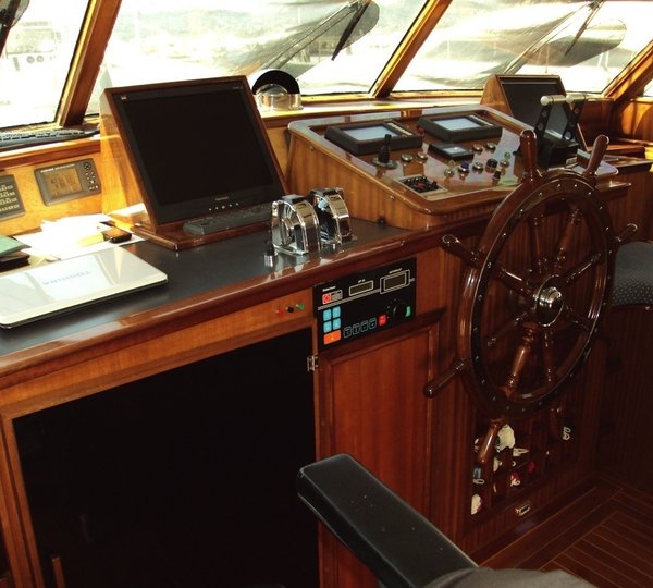 The 30m Yacht CHANTELLA