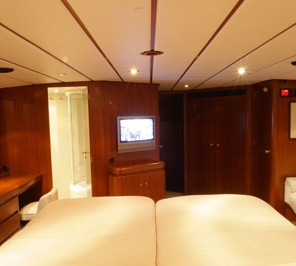 The 30m Yacht IMPRESSION