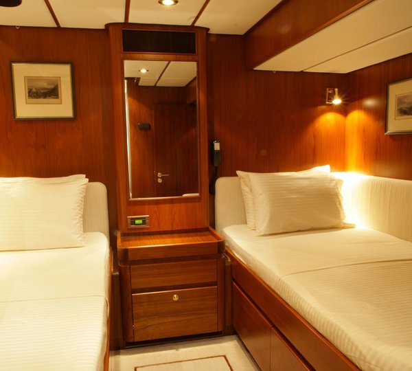 The 30m Yacht IMPRESSION