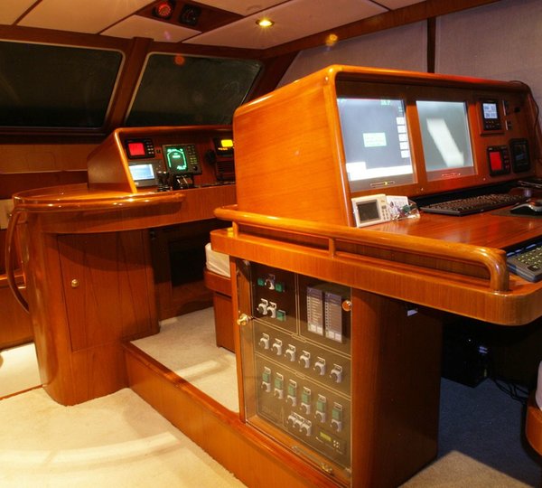 The 30m Yacht IMPRESSION