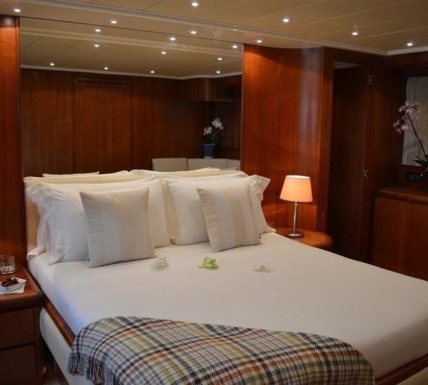 The 30m Yacht MARTINA