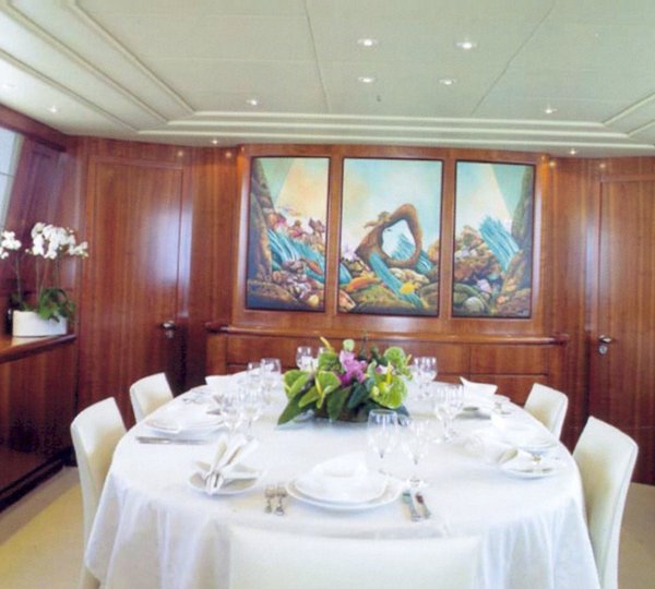 The 30m Yacht MARTINA