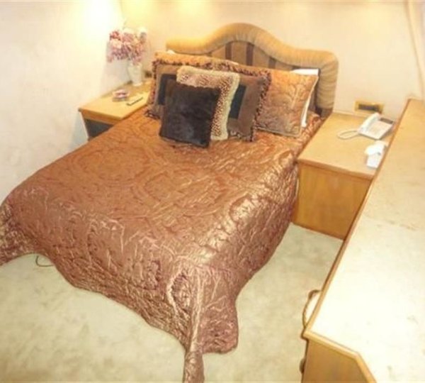 The 31m Yacht HAKIM 7