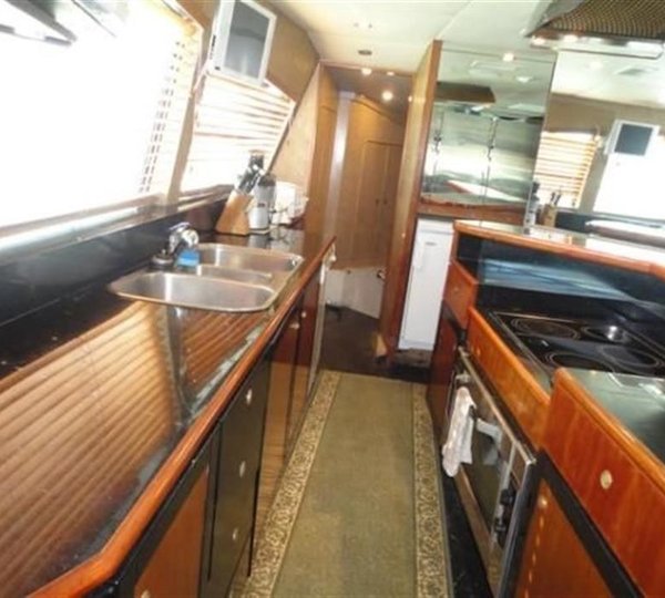 The 31m Yacht HAKIM 7