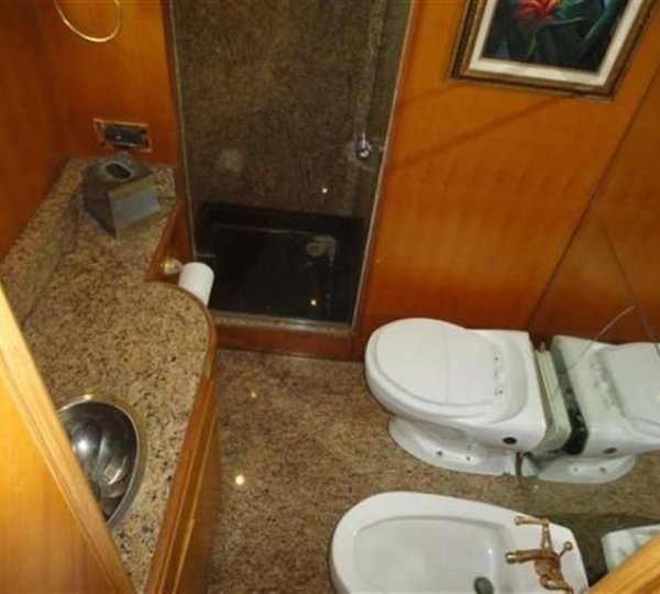 The 31m Yacht HAKIM 7