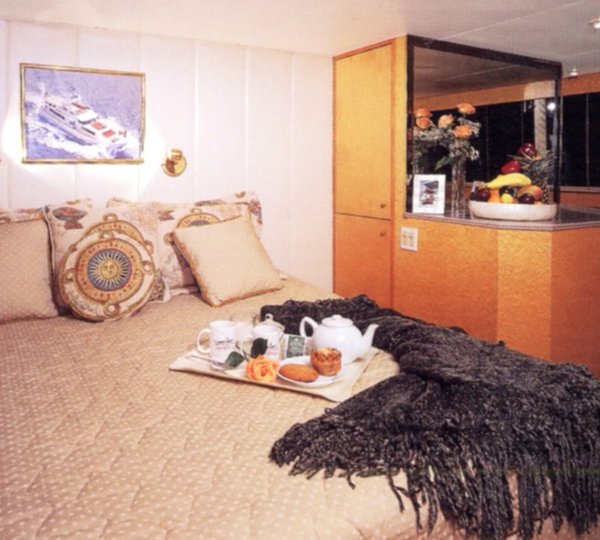 The 31m Yacht LIQUIDITY