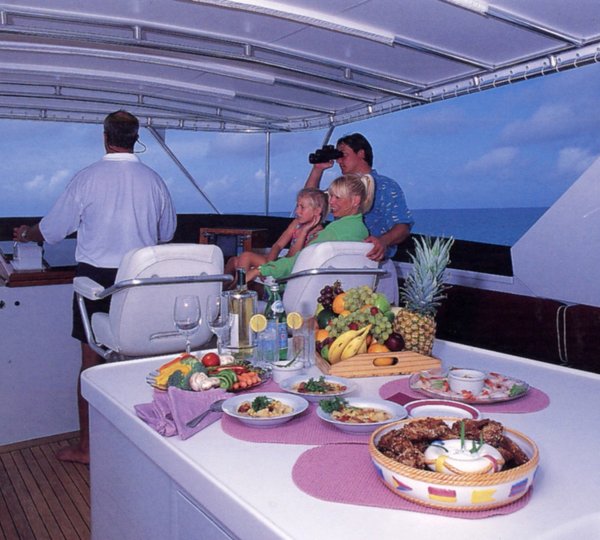 The 31m Yacht LIQUIDITY