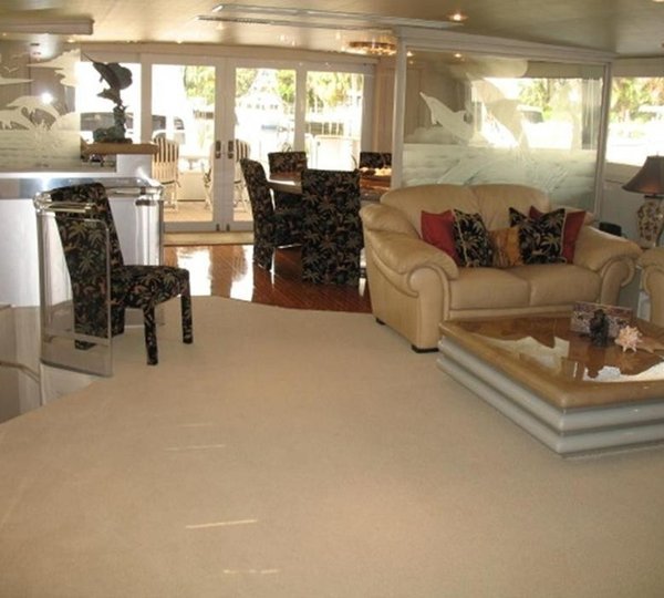 The 31m Yacht LIQUIDITY