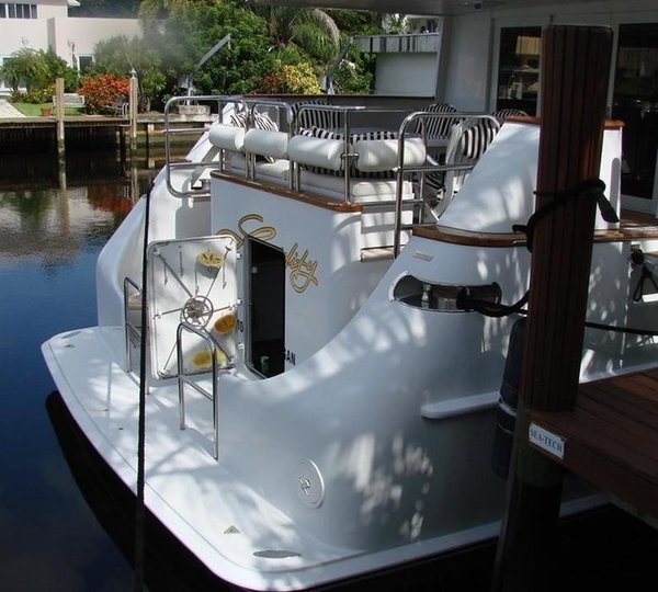 The 31m Yacht LIQUIDITY