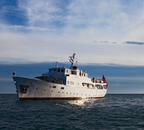 The 32m Yacht CAMARA C