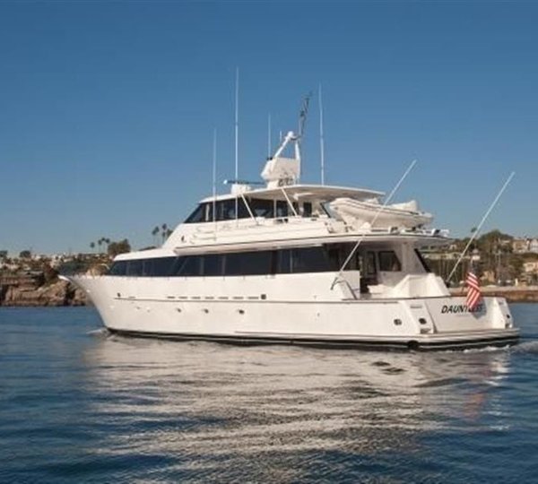 The 32m Yacht DAUNTLESS