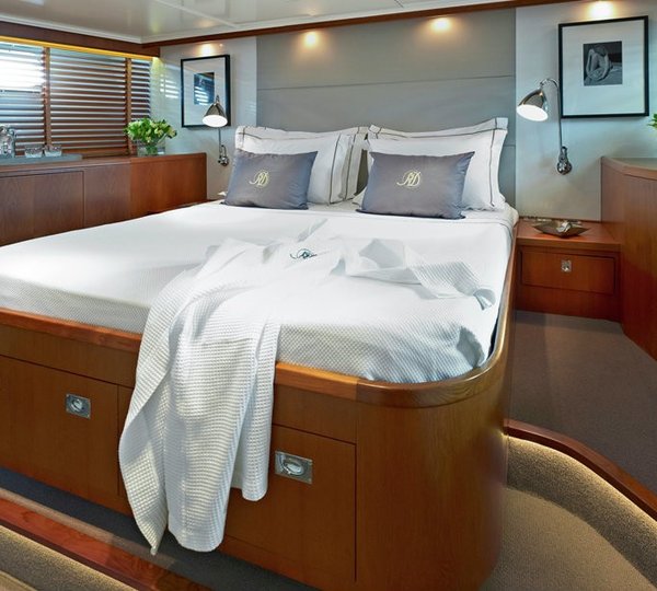 The 32m Yacht HEAVENLY DAZE