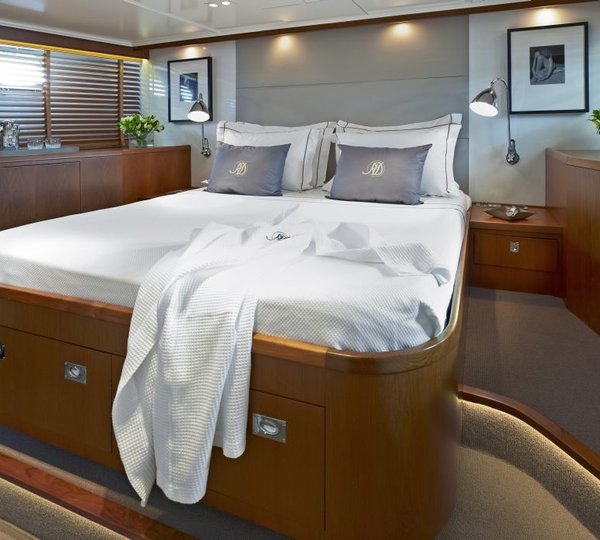 The 32m Yacht HEAVENLY DAZE