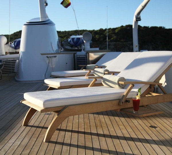 The 32m Yacht HEAVENLY DAZE