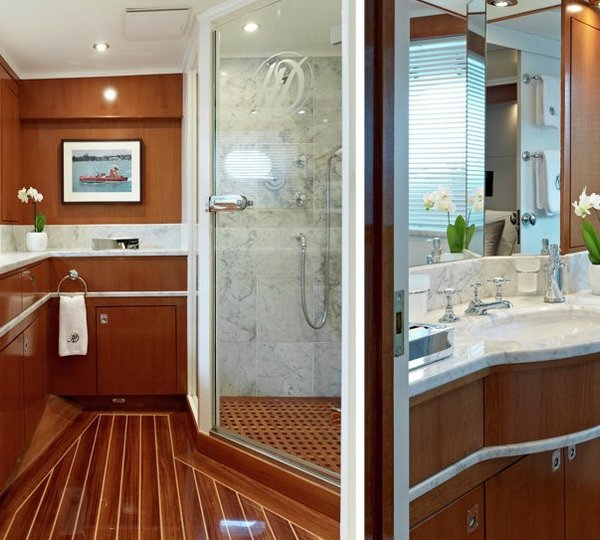 The 32m Yacht HEAVENLY DAZE