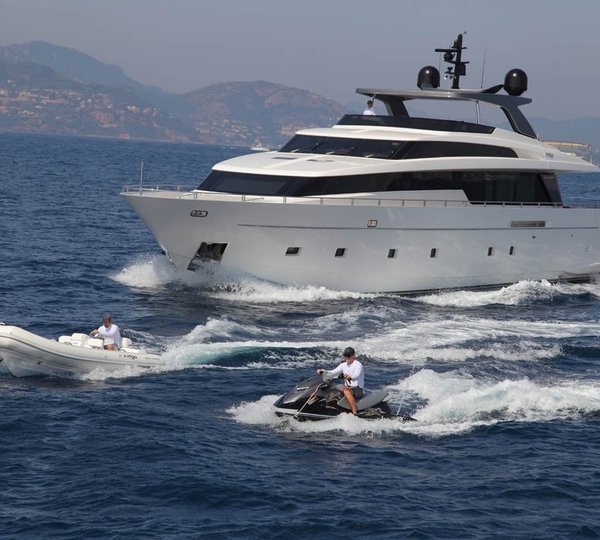 The 32m Yacht INDIGO