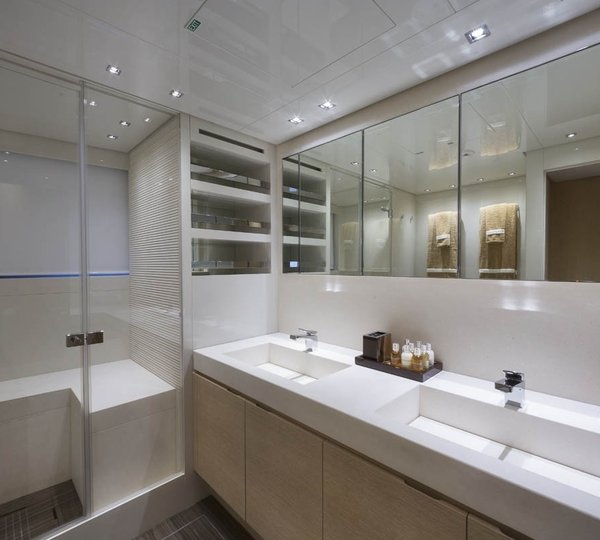 The 32m Yacht INDIGO