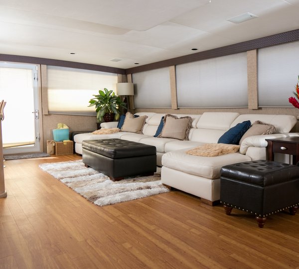 The 32m Yacht ISLAND TIME