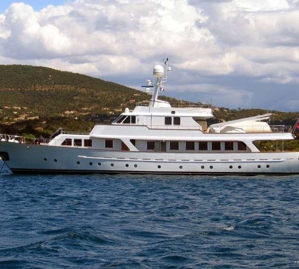 The 32m Yacht MIZAR