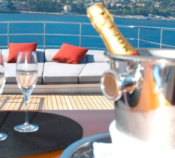 The 32m Yacht TEMPEST WS