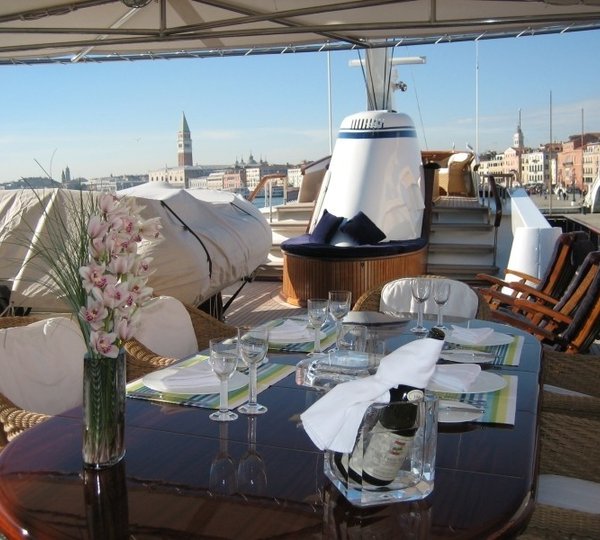 The 33m Yacht GARDENIA