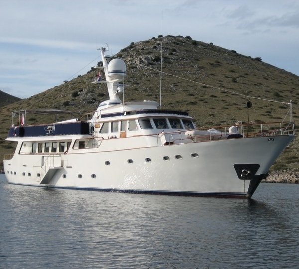 The 33m Yacht GARDENIA