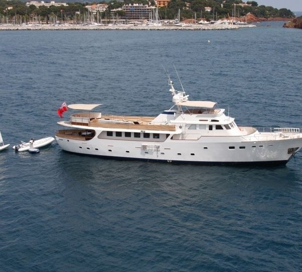 The 33m Yacht IL ODYSSEY