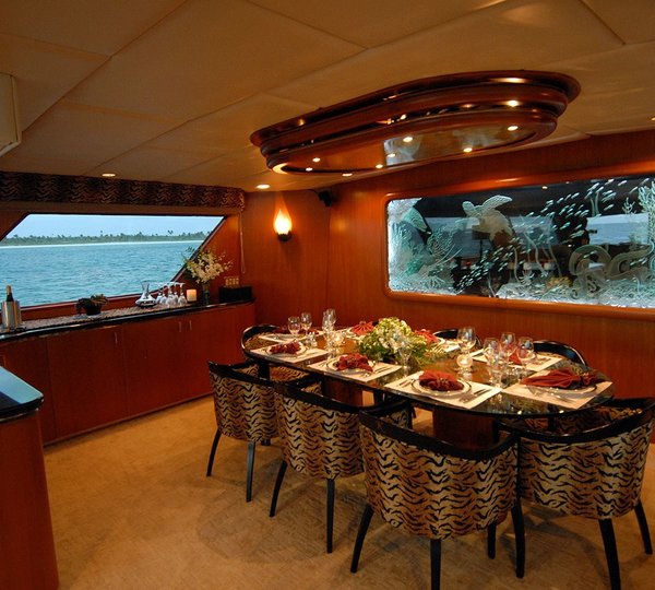 The 33m Yacht KALEEN