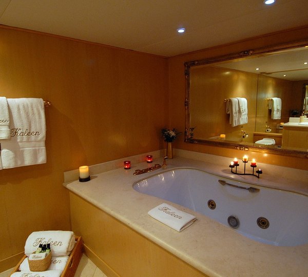 The 33m Yacht KALEEN