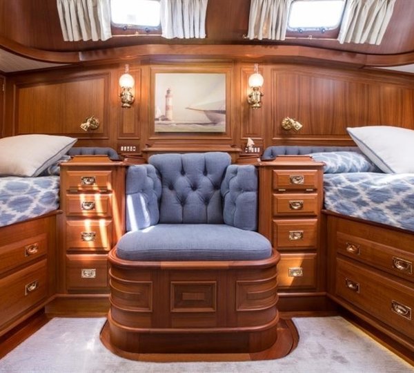 The 33m Yacht KEEWAYDIN