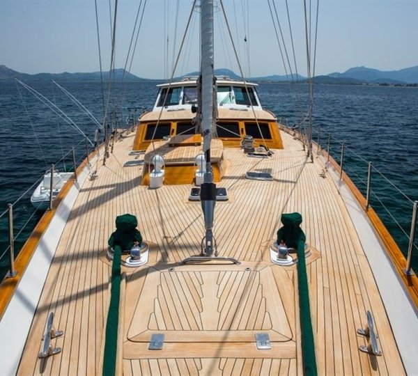 The 33m Yacht KEEWAYDIN