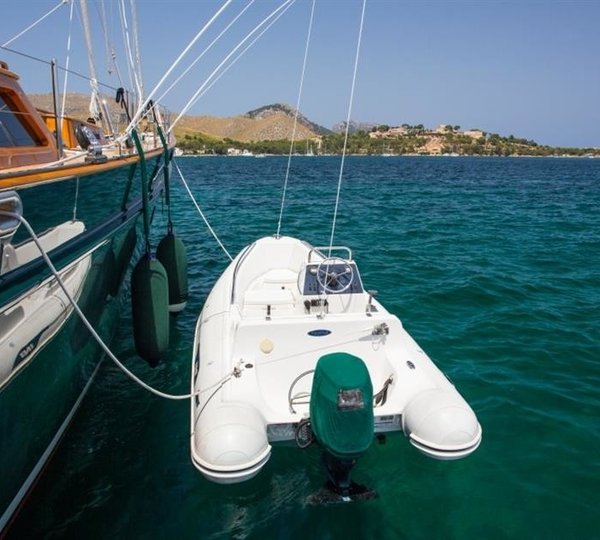 The 33m Yacht KEEWAYDIN