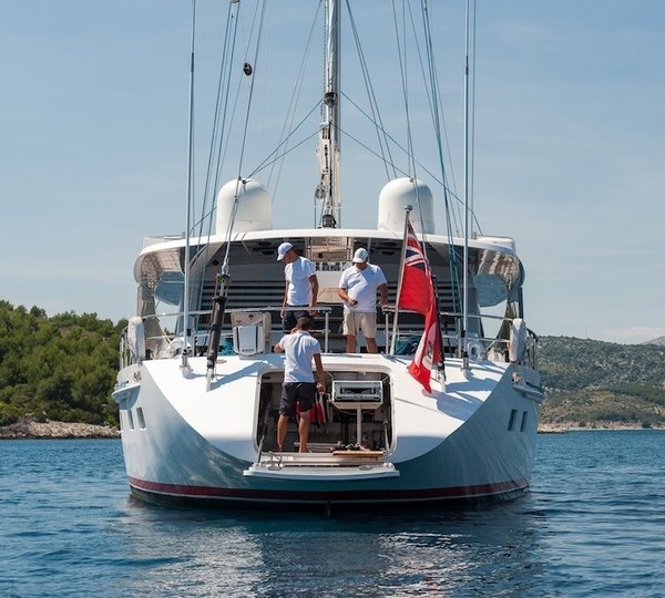 The 33m Yacht LADY SUNSHINE