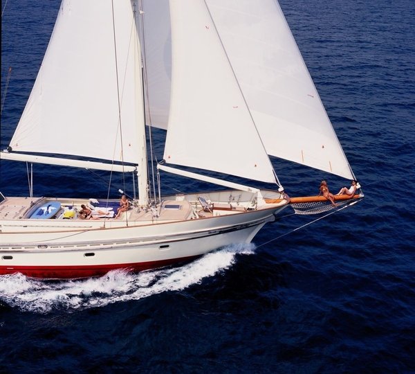 The 33m Yacht TIGERLILY OF CORNWALL