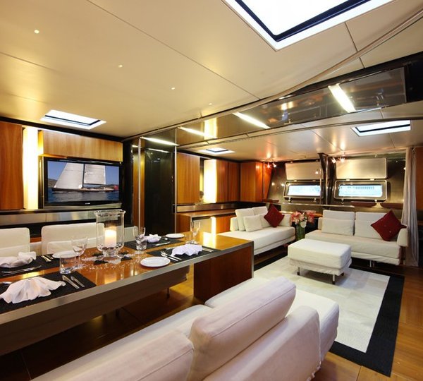 The 33m Yacht WALLY B