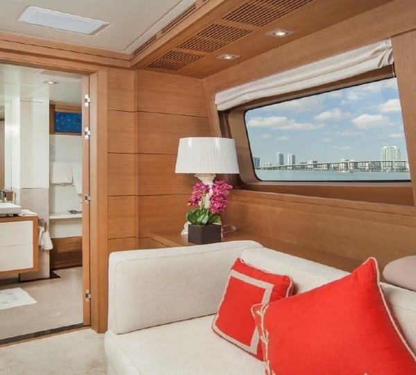 The 36m Yacht +LEJOS