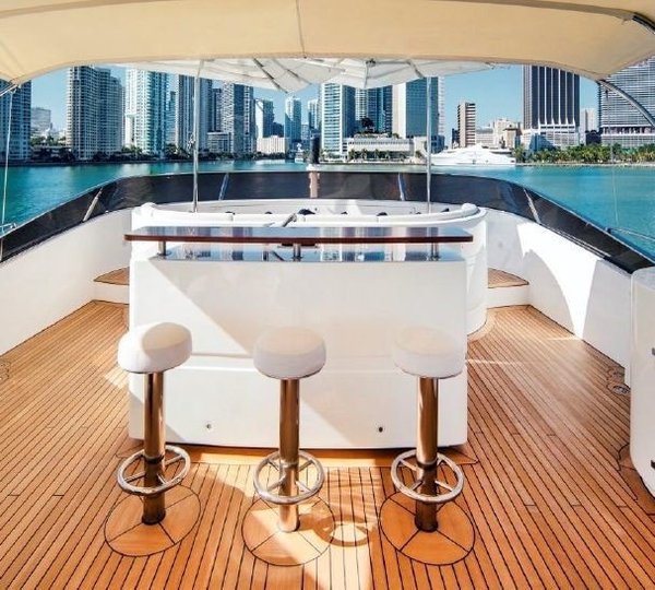 The 36m Yacht +LEJOS