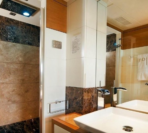 The 36m Yacht +LEJOS