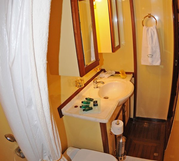 The 36m Yacht OFELIA