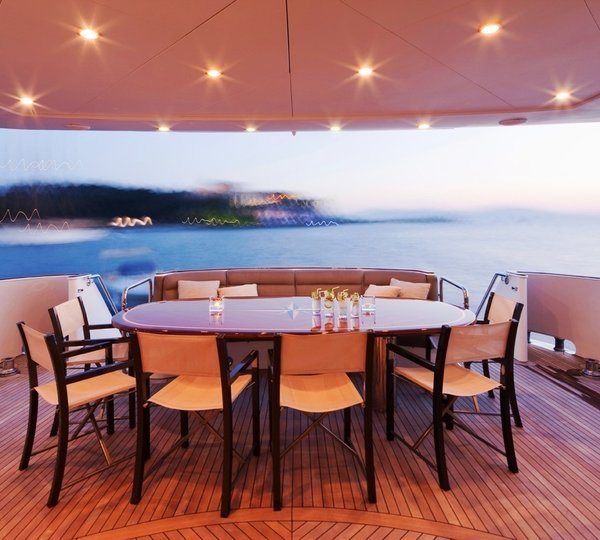 External Eating/dining On Yacht STREGA