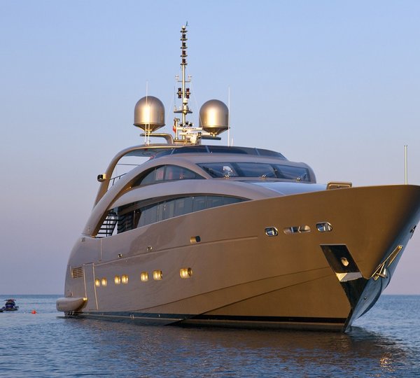 The 37m Yacht SOIREE