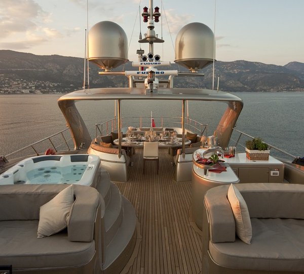 The 37m Yacht SOIREE