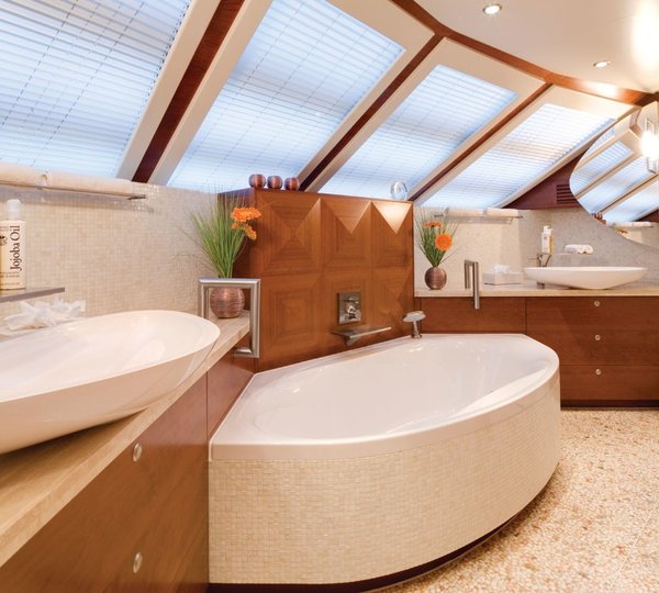 Main Master Bath Aboard Yacht NORTHLANDER