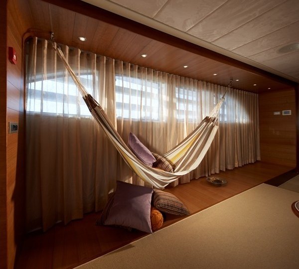 Hammock On Board Yacht NORTHLANDER