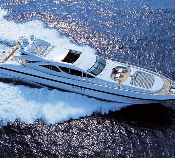 The 39m Yacht INCOGNITO