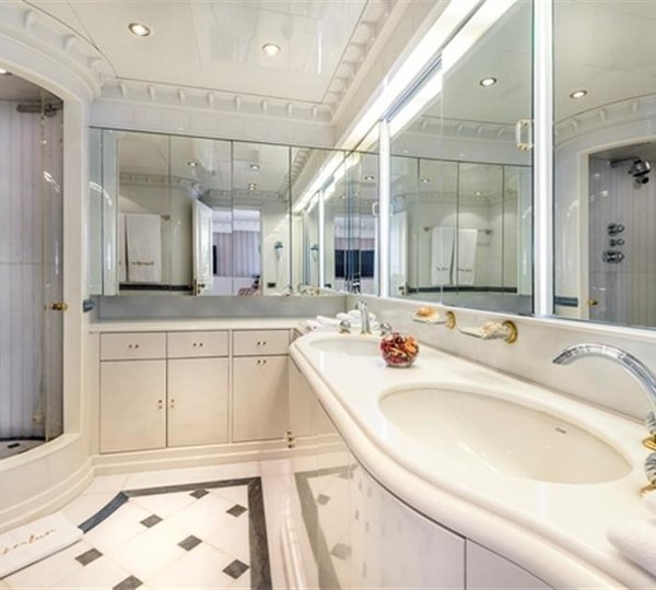 The 39m Yacht SUPERFUN